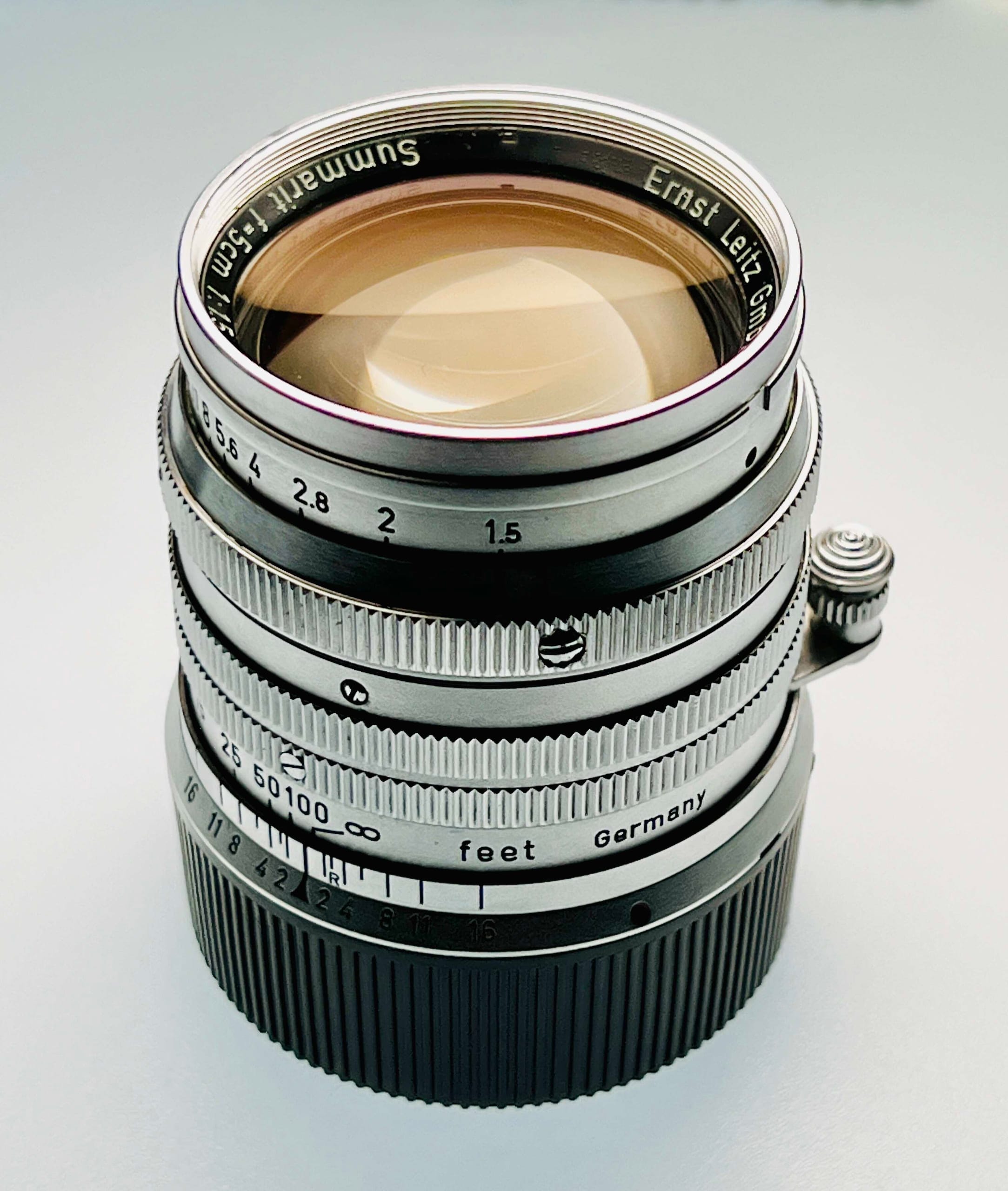 Leica Summarit 50mm f/1.5 — chrome barrel and amber coating